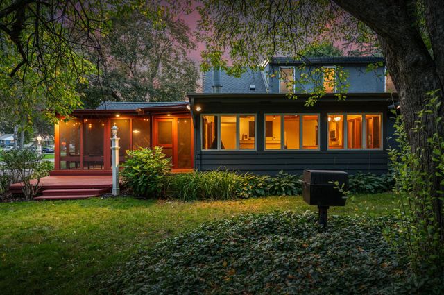 615 Utah Avenue S, Golden Valley, MN 55426