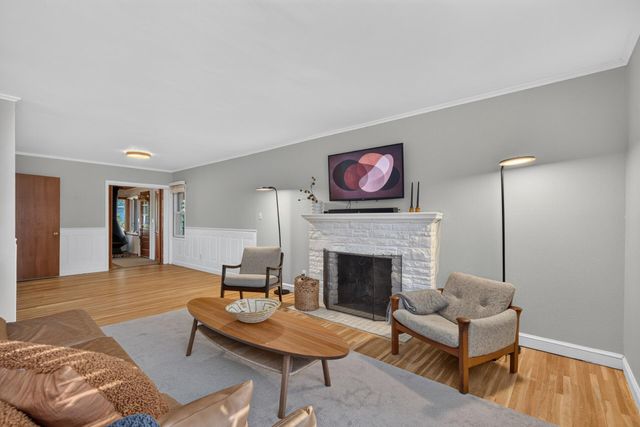 615 Utah Avenue S, Golden Valley, MN 55426