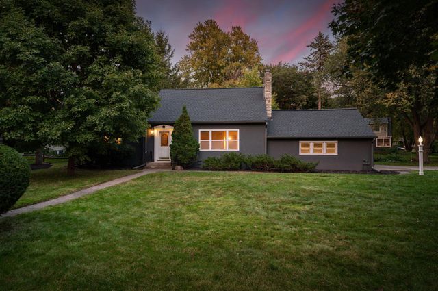 615 Utah Avenue S, Golden Valley, MN 55426