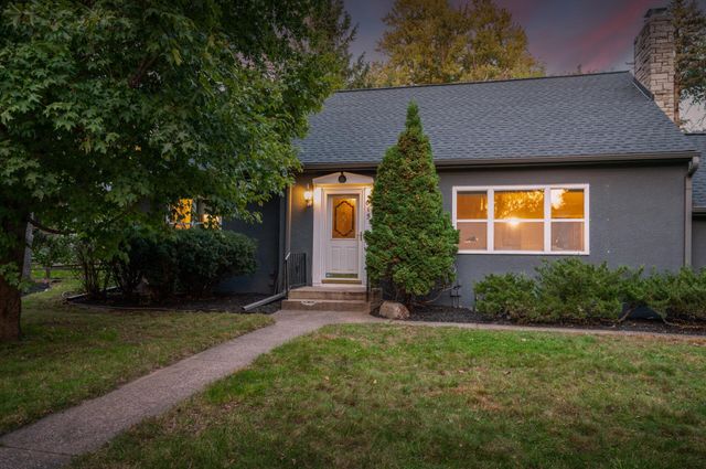 615 Utah Avenue S, Golden Valley, MN 55426