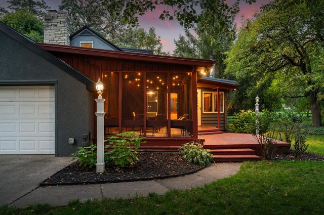 615 Utah Avenue S, Golden Valley, MN 55426