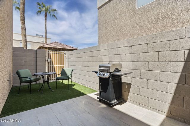 3221 N 37TH Street 18, Phoenix, AZ 85018