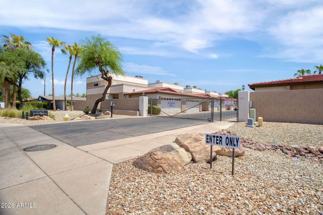 3221 N 37TH Street 18, Phoenix, AZ 85018