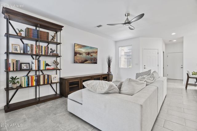 3221 N 37TH Street 18, Phoenix, AZ 85018