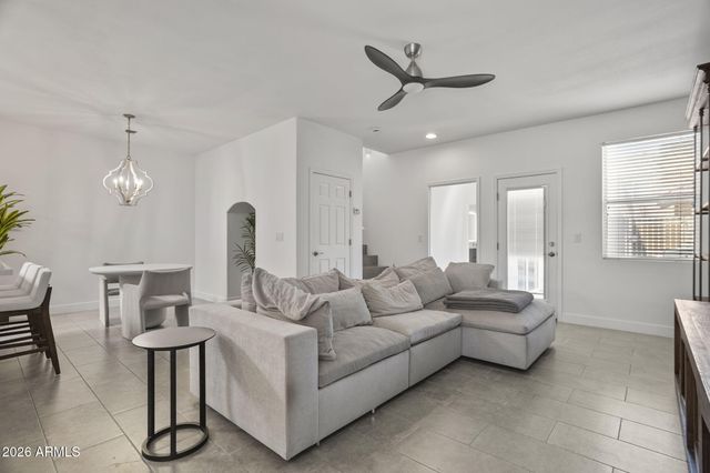 3221 N 37TH Street 18, Phoenix, AZ 85018