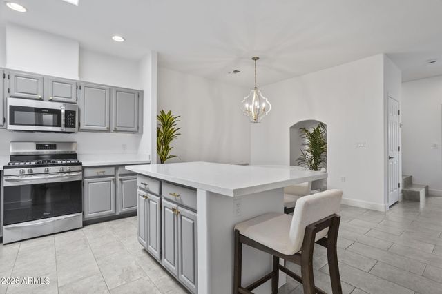 3221 N 37TH Street 18, Phoenix, AZ 85018