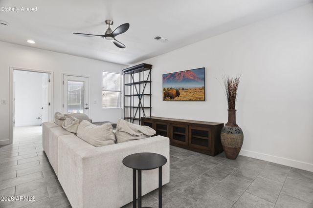 3221 N 37TH Street 18, Phoenix, AZ 85018