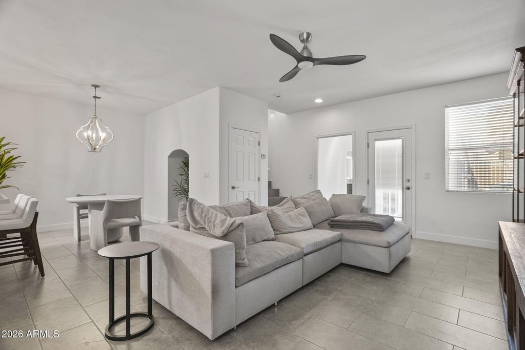 3221 N 37TH Street 18, Phoenix, AZ 85018 — photo 4