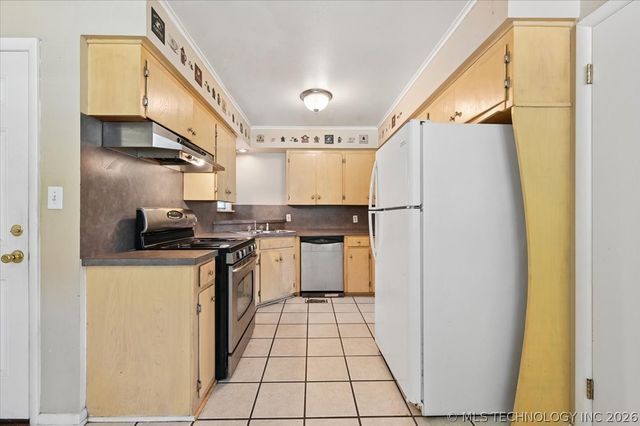 1609 E 55th Place, Tulsa, OK 74105