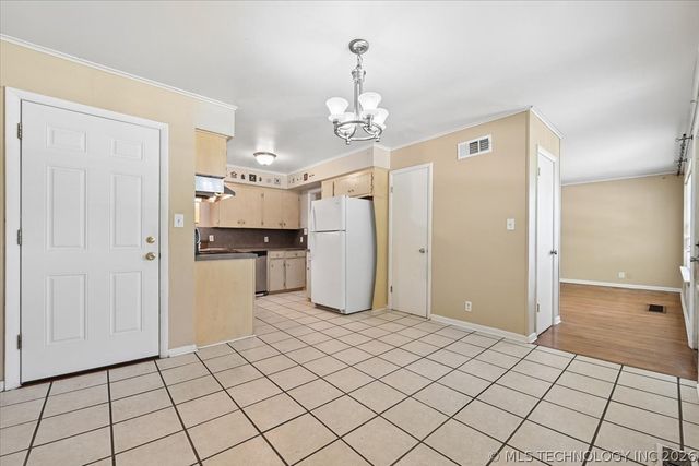 1609 E 55th Place, Tulsa, OK 74105