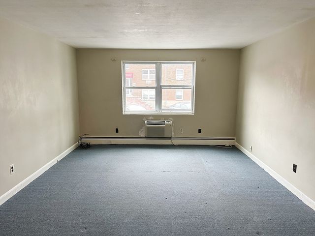 39 Montvale Ave 6, Woburn, MA 01801