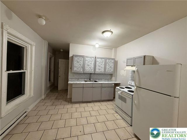 35 North 13th Street 2, Allentown City, PA 18102
