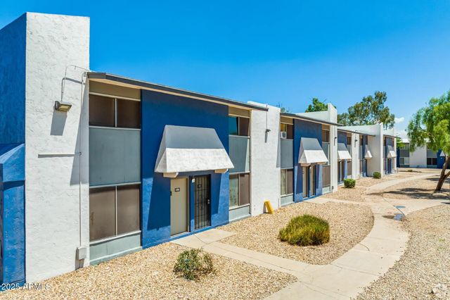 2627 N 45th Avenue 3C, Phoenix, AZ 85035