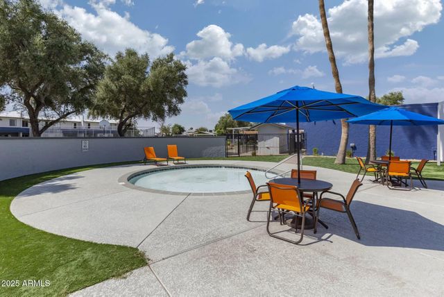 2627 N 45th Avenue 3C, Phoenix, AZ 85035