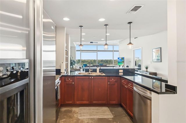 525 E JACKSON STREET 706, Orlando, FL 32801