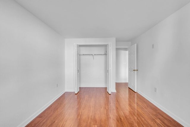 1 Commodore Court 202, Hull, MA 02045