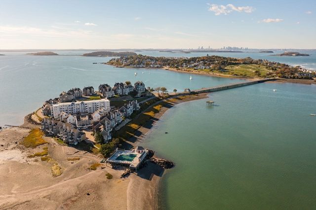 1 Commodore Court 202, Hull, MA 02045