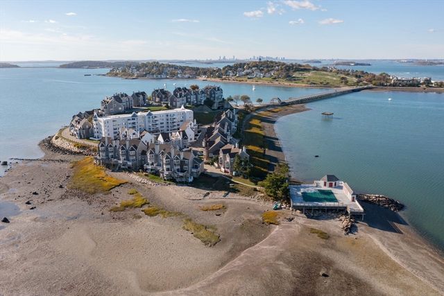 1 Commodore Court 202, Hull, MA 02045