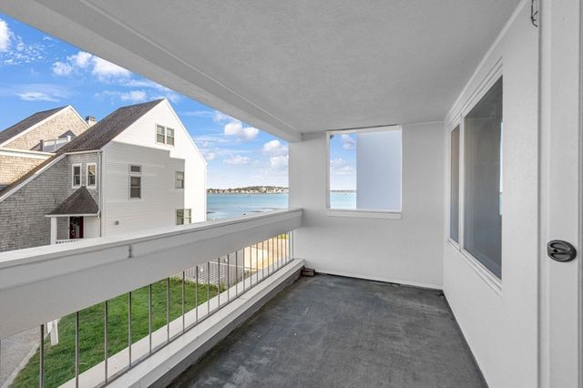 1 Commodore Court 202, Hull, MA 02045