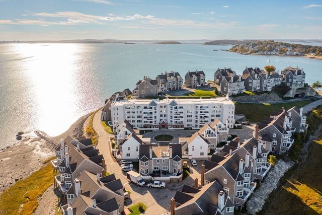 1 Commodore Court 202, Hull, MA 02045