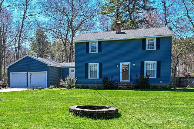 32 Hickory Drive, Amherst, NH 03031