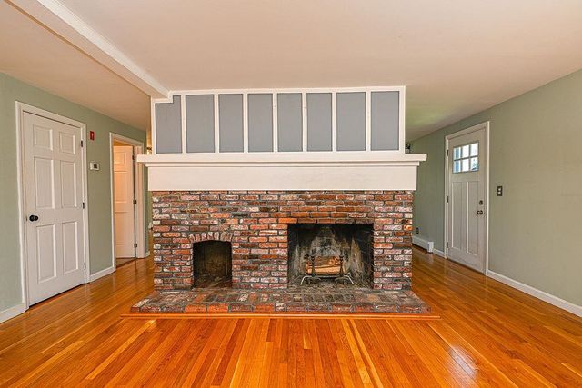 32 Hickory Drive, Amherst, NH 03031