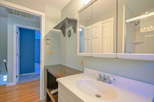 32 Hickory Drive, Amherst, NH 03031