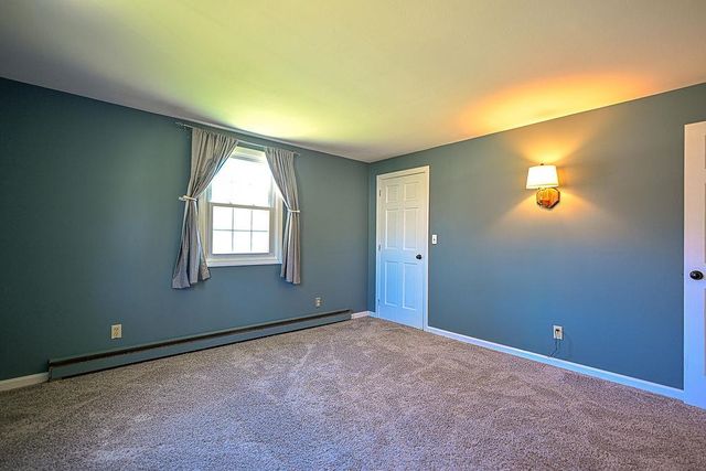 32 Hickory Drive, Amherst, NH 03031