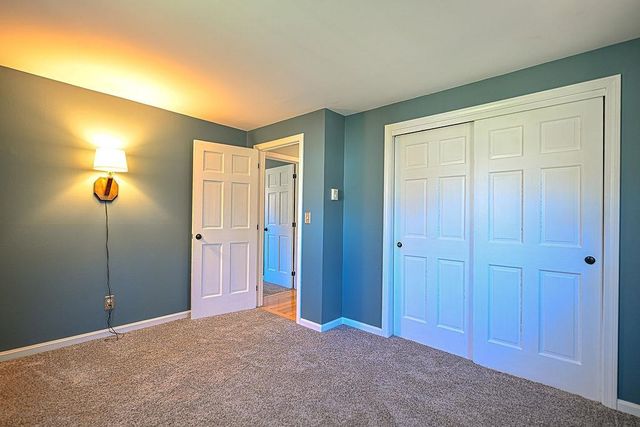 32 Hickory Drive, Amherst, NH 03031