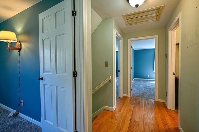 32 Hickory Drive, Amherst, NH 03031