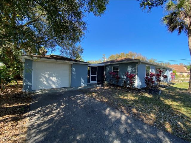 1539 Piney RD, North Fort Myers, FL 33903
