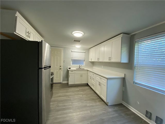 1539 Piney RD, North Fort Myers, FL 33903