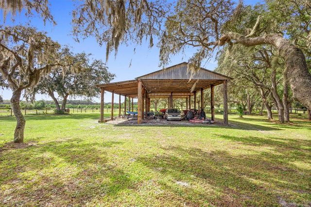 42554 MAGGIE JONES ROAD, Paisley, FL 32767