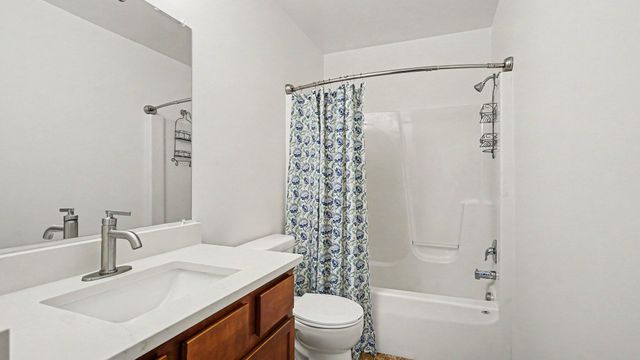 10325 Michael Boulevard, Pinckney, MI 48169
