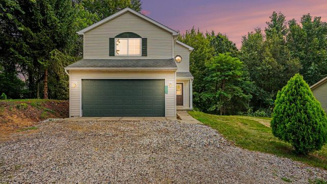 10325 Michael Boulevard, Pinckney, MI 48169