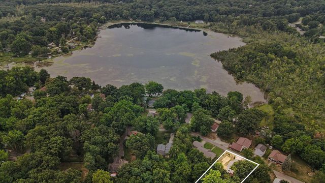 10325 Michael Boulevard, Pinckney, MI 48169