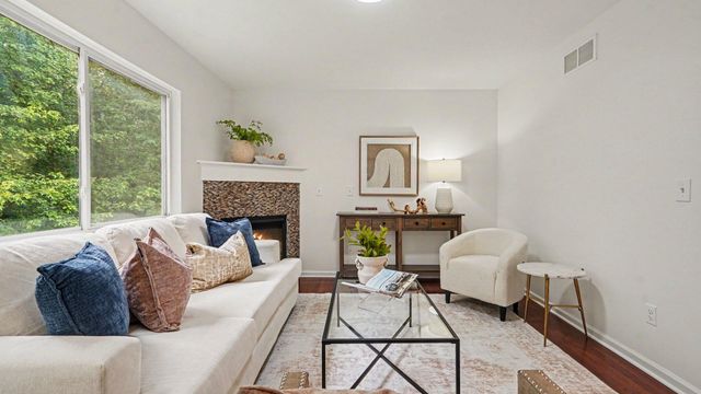 10325 Michael Boulevard, Pinckney, MI 48169