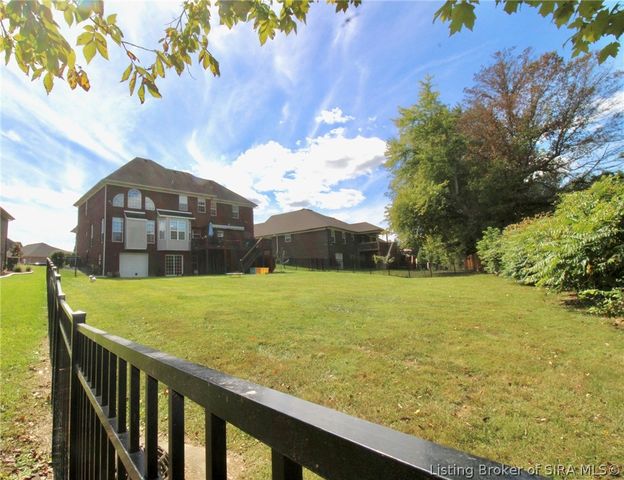 4415 Chickasawhaw Drive, Sellersburg, IN 47172