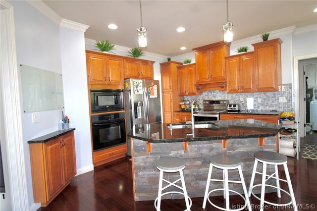 4415 Chickasawhaw Drive, Sellersburg, IN 47172