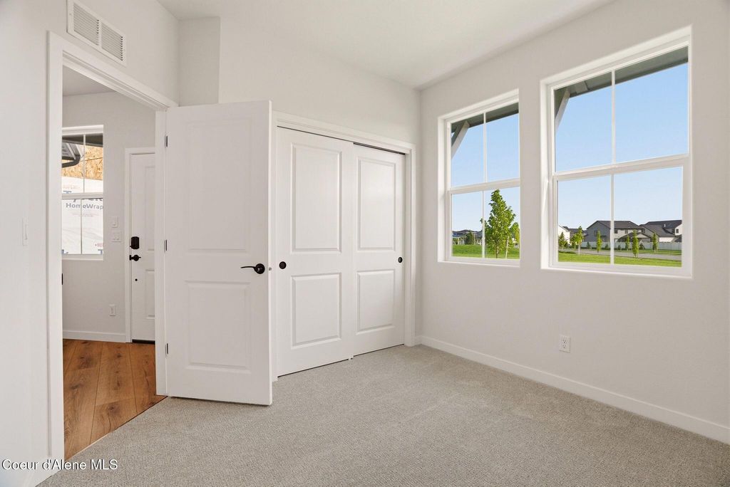 2142 W CHOLET LN, Coeur d'Alene, ID 83815 photo 4