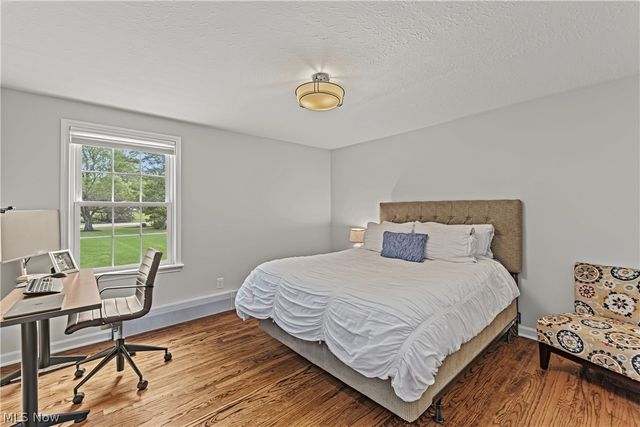 18050 Elliott Drive, Chagrin Falls, OH 44023