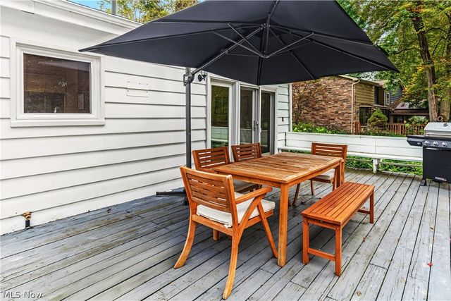 18050 Elliott Drive, Chagrin Falls, OH 44023
