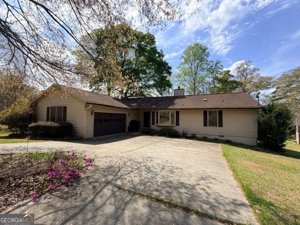 196 Old Plantation Trail NW, Milledgeville, GA 31061