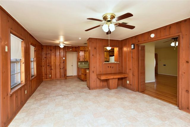 1818 Watercrest Drive, Houston, TX 77008