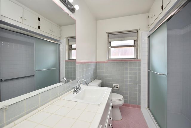 1818 Watercrest Drive, Houston, TX 77008