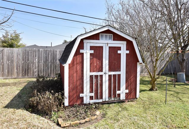 1818 Watercrest Drive, Houston, TX 77008