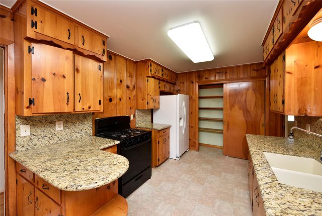 1818 Watercrest Drive, Houston, TX 77008