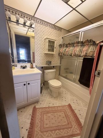 43 Valencia B, Delray Beach, FL 33446