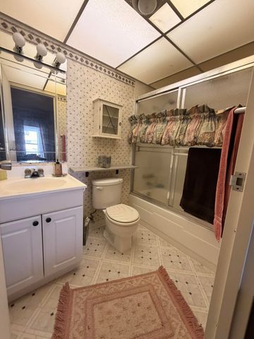 43 Valencia B, Delray Beach, FL 33446