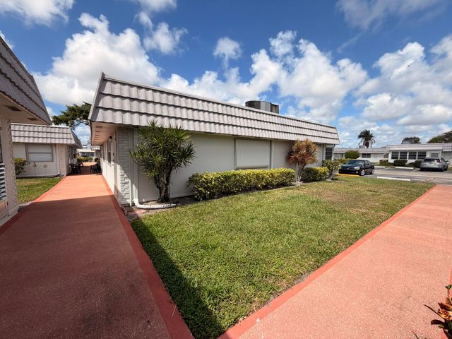 43 Valencia B, Delray Beach, FL 33446